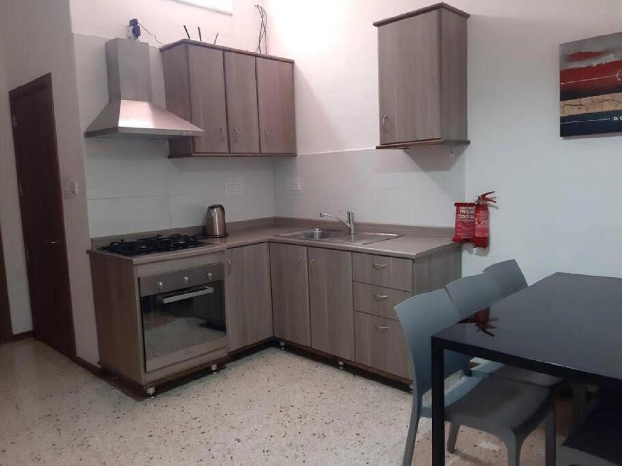 St Julian's Maltese Townhouse - Multiple Units * Saint Julian's